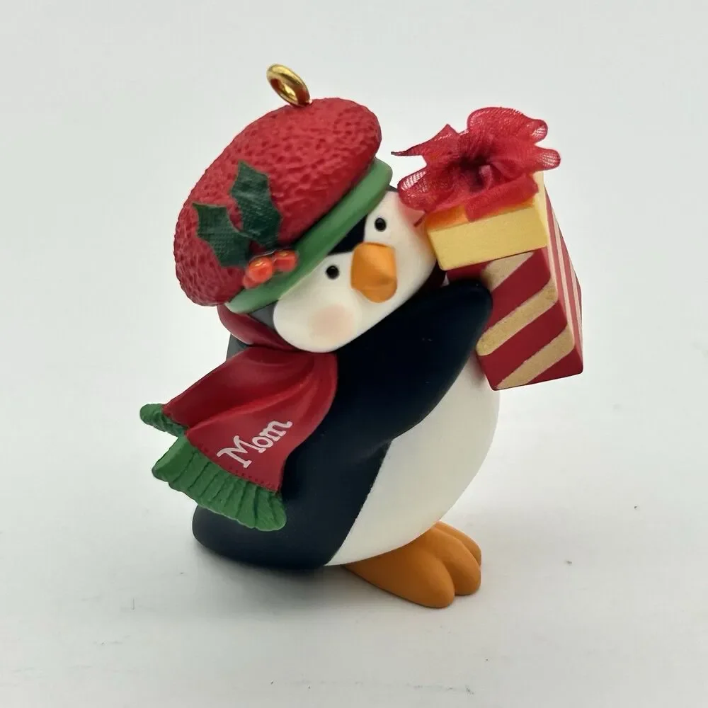 Hallmark Keepsake Ornament Christmas MOM Penguin with Stocking Candy Cane 2003